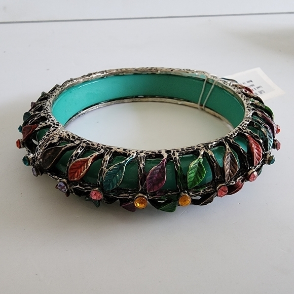 NWT Turquoise Antique Metal Leaf Crystal Tube Beaded Bangle Bracelet - Picture 4 of 8